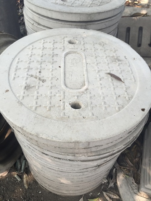 水泥井蓋模具：提升井蓋生產(chǎn)效率與質(zhì)量的關(guān)鍵工具